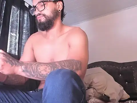 Chrys harris77 online show from 06.19.26