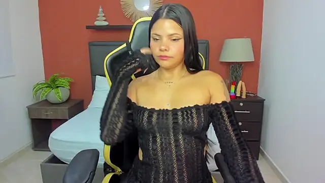 Snapshot of molly_lovee_ chatting on 09.29.25 molly lovee online show from 09.29.25