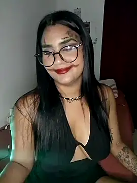 Renata Zoe online show from 10.31.25