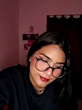 Renata Zoe online show from 11.11.25