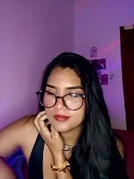 Renata Zoe online show from 11.15.25