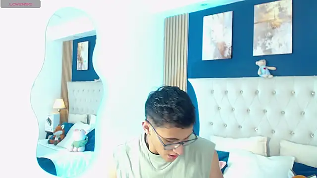 SalvadorFit online show from 04.22.26