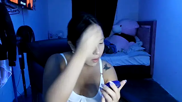 Snapshot of sacha_torres02 chatting on 03.07.26 sacha torres02 online show from 03.07.26