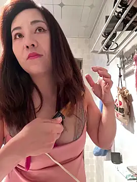 Snapshot of Kayla-love chatting on 02.27.26 Kayla-love online show from 02.27.26