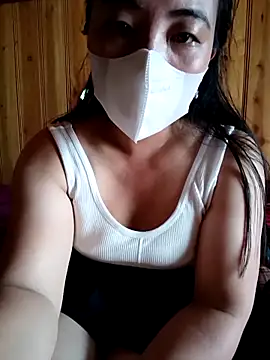 Snapshot of tulipsexy chatting on 09.21.25 tulipsexy online show from 09.21.25