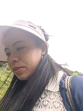 Snapshot of tulipsexy chatting on 10.17.25 tulipsexy online show from 10.17.25