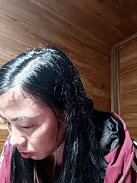 Snapshot of tulipsexy chatting on 12.14.25 tulipsexy online show from 12.14.25