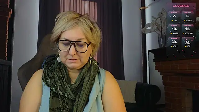 Marta Wils online show from 10.23.25