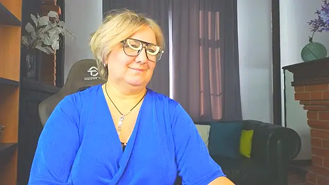 Marta Wils online show from 10.31.25