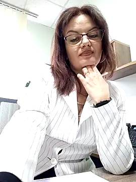 ValeriaLove43211 online show from 11.20.25