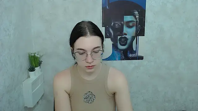 Snapshot of MiraBabe_ chatting on 11.07.25 MiraBabe online show from 11.07.25