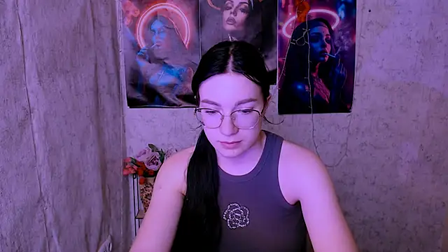 Snapshot of MiraBabe_ chatting on 03.25.26 MiraBabe online show from 03.25.26