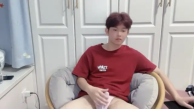 xlong00099 online show from 10.04.25