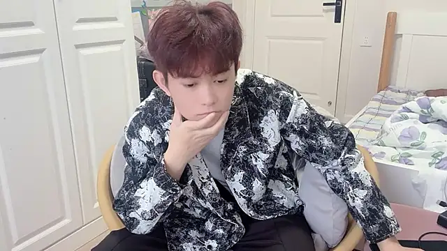 xlong00099 online show from 10.19.25