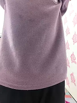 Snapshot of sassyishhu76 chatting on 10.05.25 sassyishhu76 online show from 10.05.25