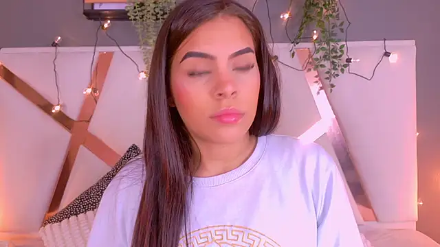 KeendraFox  online show from 09.29.25