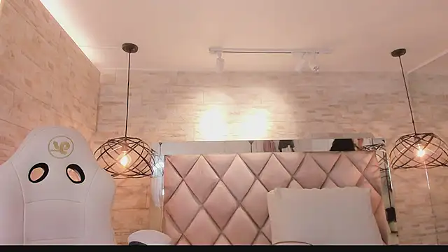 grace daviss online show from 04.28.26