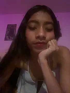 Snapshot of Lamorena_Hot chatting on 09.18.25 Lamorena Hot online show from 09.18.25