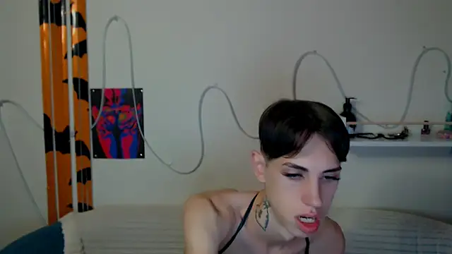 AlexNaughty14 online show from 11.15.25