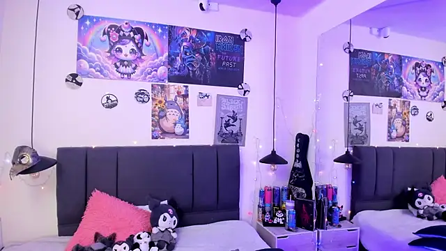 SabrinaV  online show from 06.23.26