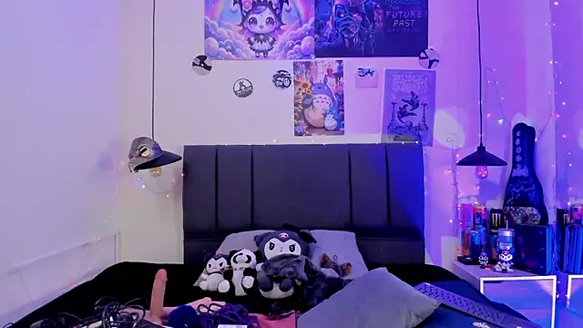 SabrinaV  online show from 07.22.26