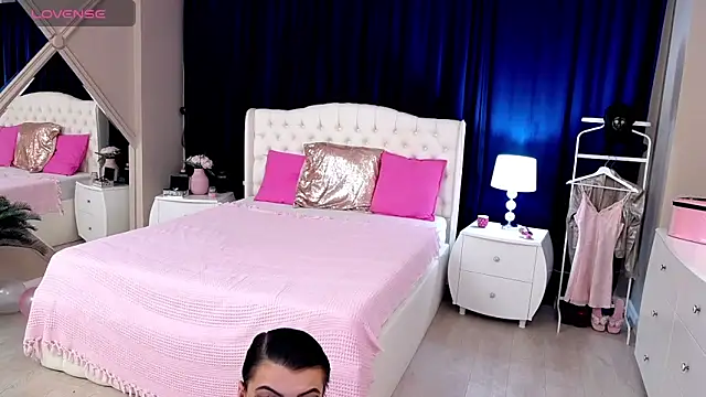 Snapshot of Vanilux_Butter chatting on 10.15.25 Vanilux Butter online show from 10.15.25