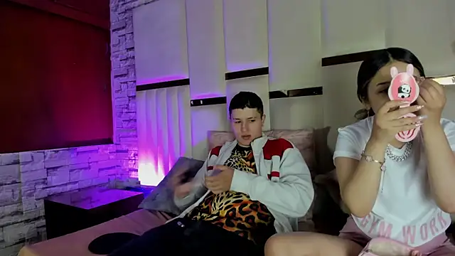 ANLLELOAndANGELA online show from 04.26.26