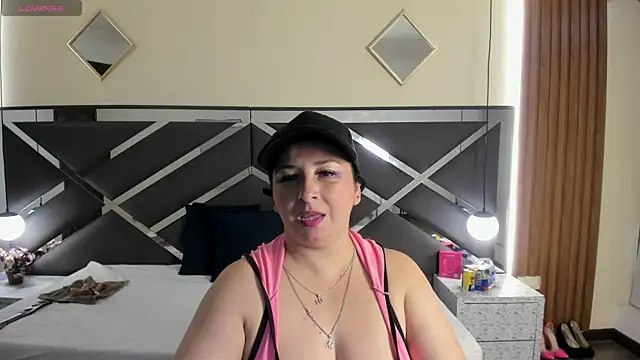 Snapshot of AgataThompson_ chatting on 02.20.26 AgataThompson online show from 02.20.26