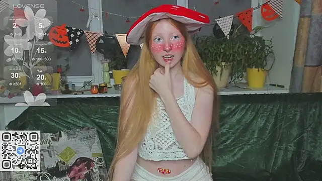 Snapshot of RitaSweety18 chatting on 10.30.25 RitaSweety18 online show from 10.30.25