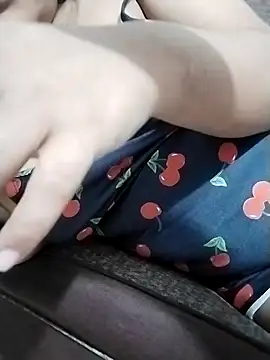 Snapshot of Karin_39 chatting on 03.08.26 Karin 39 online show from 03.08.26