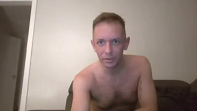 Snapshot of HeftyBoat6 chatting on 03.10.26 HeftyBoat6 online show from 03.10.26