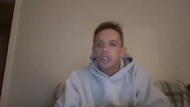 Snapshot of HeftyBoat6 chatting on 03.27.26 HeftyBoat6 online show from 03.27.26