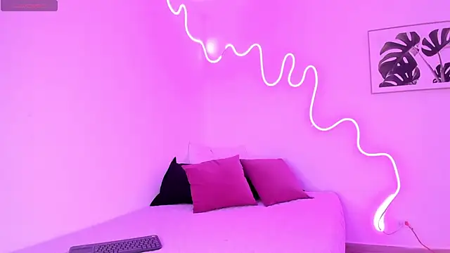 Snapshot of Tiffany_brownn chatting on 09.26.25 Tiffany brownn online show from 09.26.25