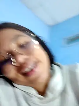 Snapshot of little_onixx chatting on 10.02.25 little onixx online show from 10.02.25