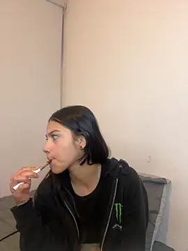 Snapshot of Mia_fire666 chatting on 12.02.25 Mia fire666 online show from 12.02.25