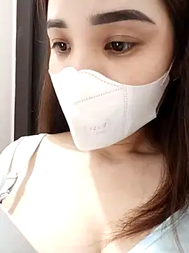 Snapshot of -Miraa- chatting on 10.19.25 -Miraa- online show from 10.19.25