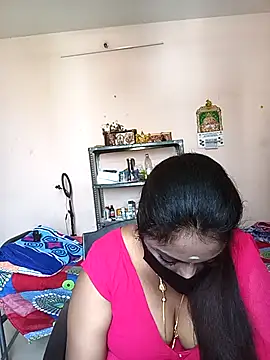 queendivya online show from 04.21.26
