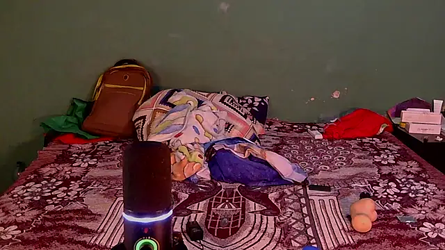 Snapshot of P4NT0J4 chatting on 03.22.26 P4NT0J4 online show from 03.22.26