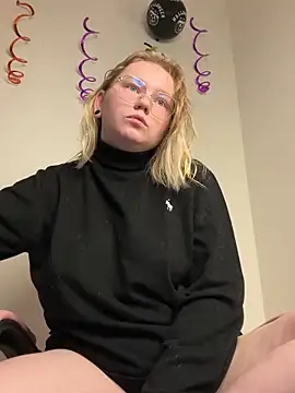 lame cat online show from 11.15.25