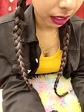 Snapshot of Sweets-jaanu chatting on 01.05.26 Sweets-jaanu online show from 01.05.26