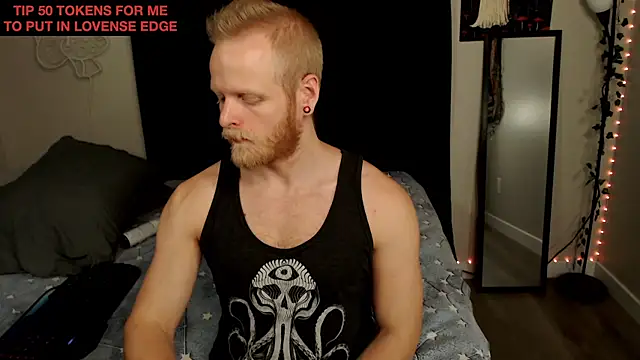 Snapshot of randyroderick chatting on 10.30.25 randyroderick online show from 10.30.25