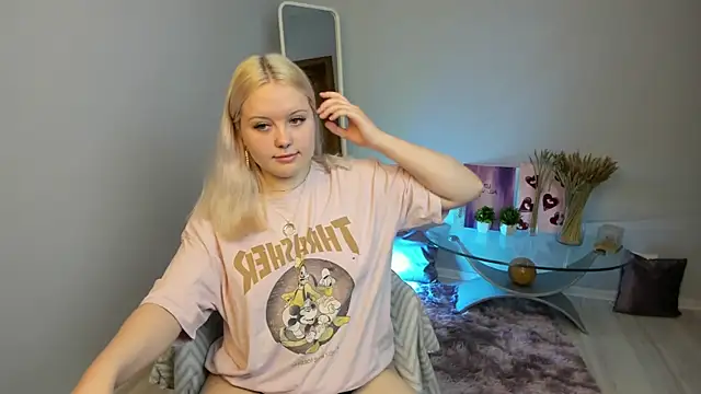 RoseThomas  online show from 09.28.25