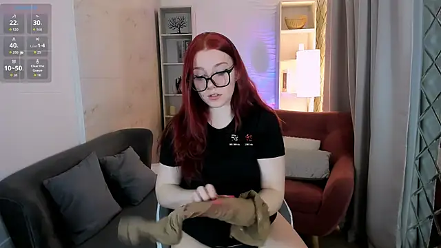 Layla Glam online show from 04.30.26