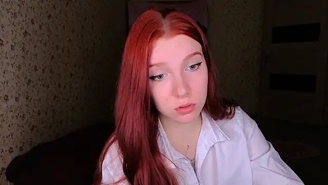 Layla Glam online show from 06.04.26