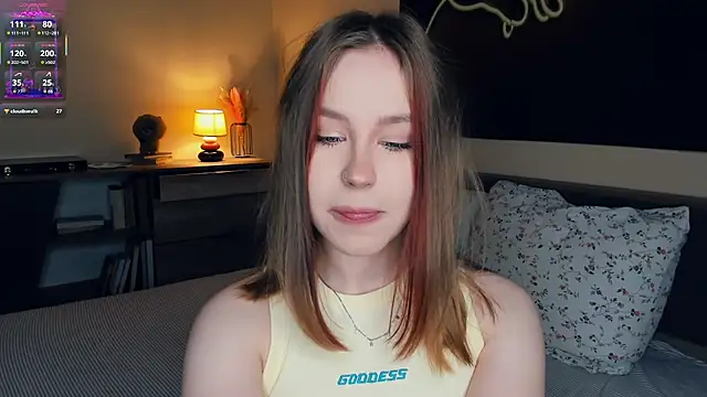 Snapshot of MaliaBourraine chatting on 11.01.25 MaliaBourraine online show from 11.01.25