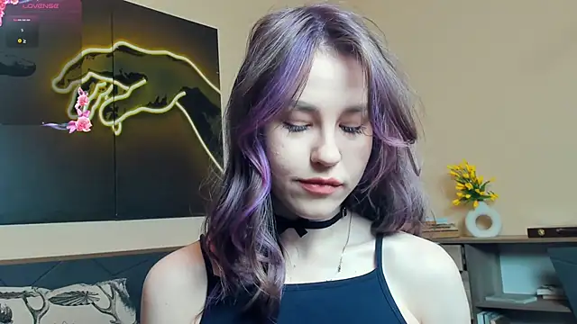 MaliaBourraine online show from 06.13.26