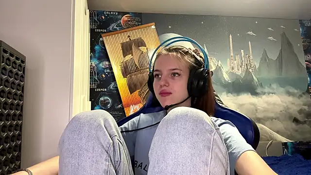 Snapshot of Elira_Breeze chatting on 01.09.26 Elira Breeze online show from 01.09.26