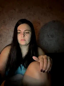 Snapshot of SweetBerryX chatting on 09.21.25 SweetBerryX online show from 09.21.25