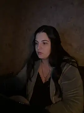 Snapshot of SweetBerryX chatting on 10.02.25 SweetBerryX online show from 10.02.25