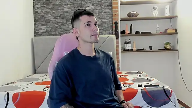 BooyHott  online show from 03.04.26